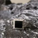 方形平面墨翠戒指