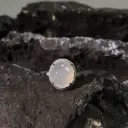白雪冰種隋圓大蛋面戒指