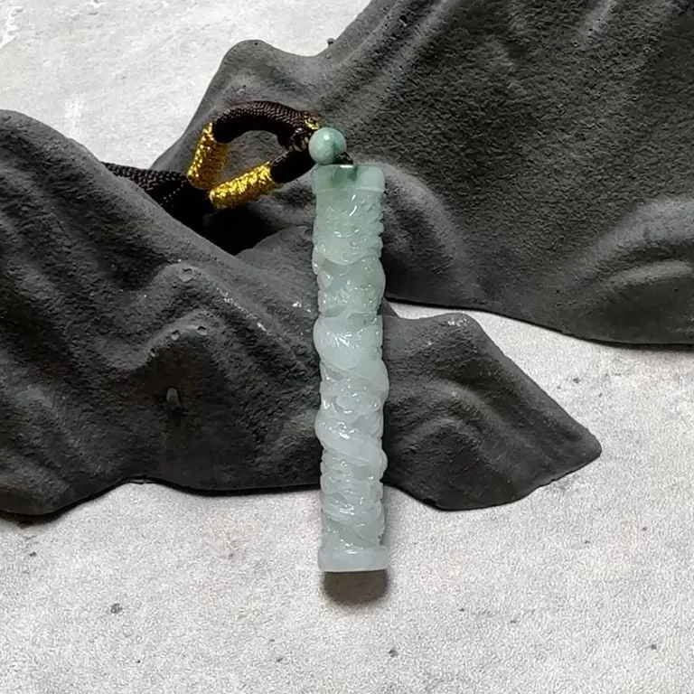 翡翠白玉飄花龍柱玉吊墜