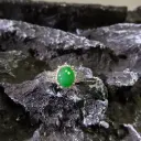 陽綠滿綠隋圓蛋面 [緬甸]